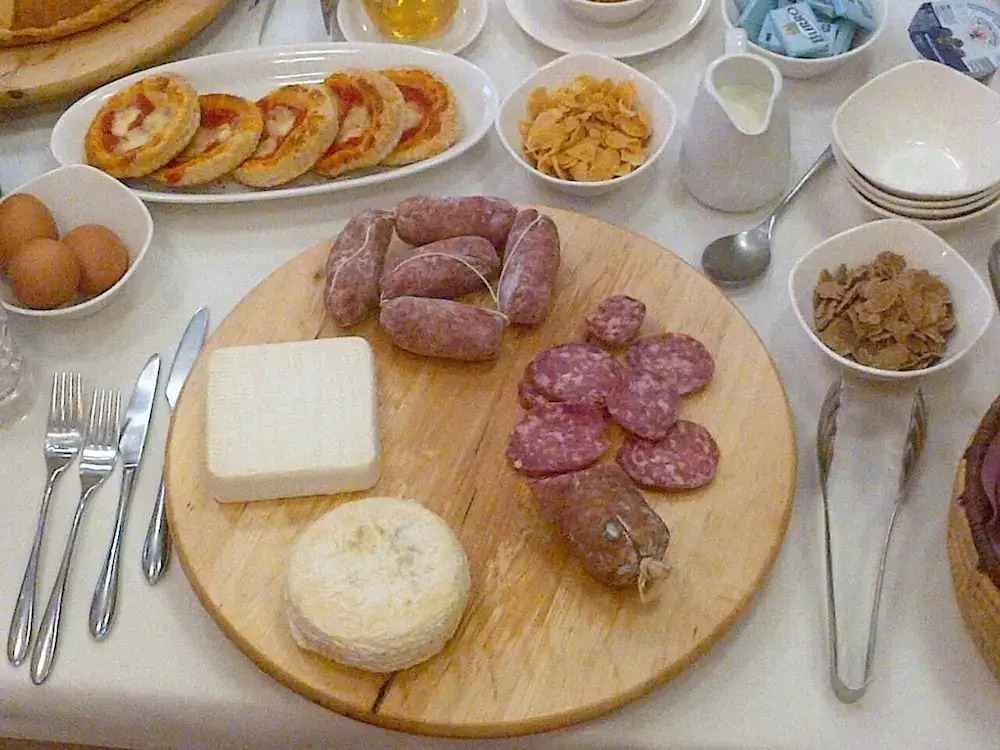B&B lAngolo di Rosina con ristorante