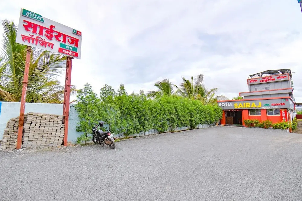 FabHotel Sairaj I