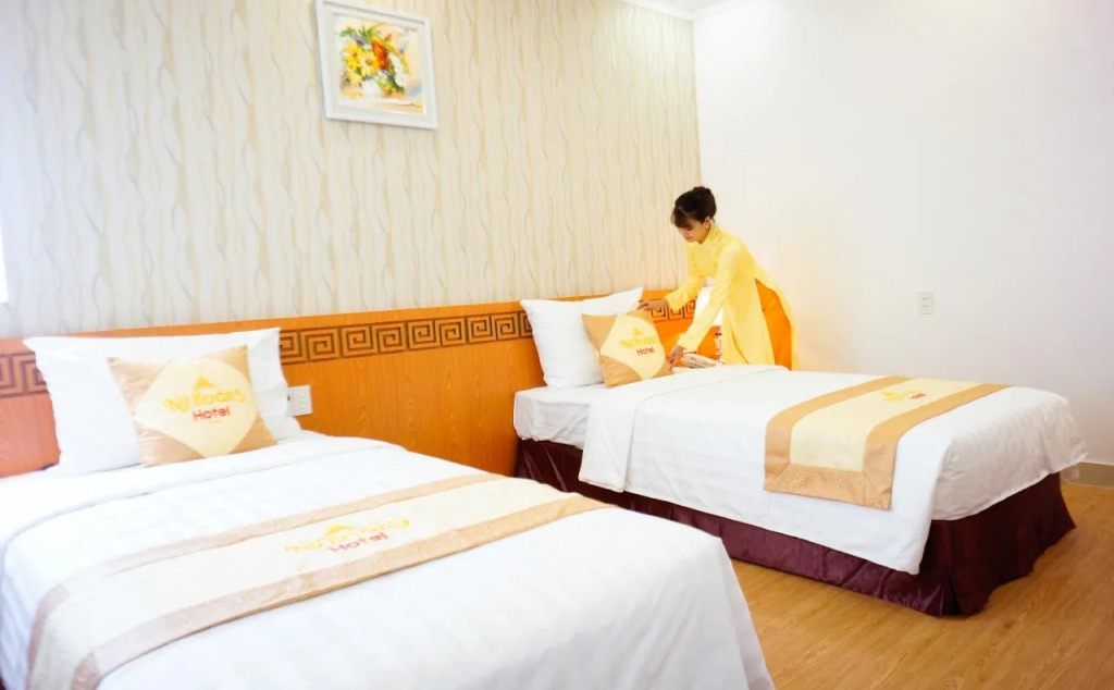NỮ HOÀNG HOTEL