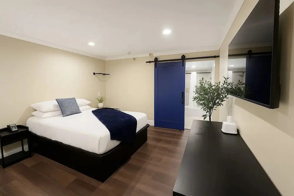 Border Plaza Hotel