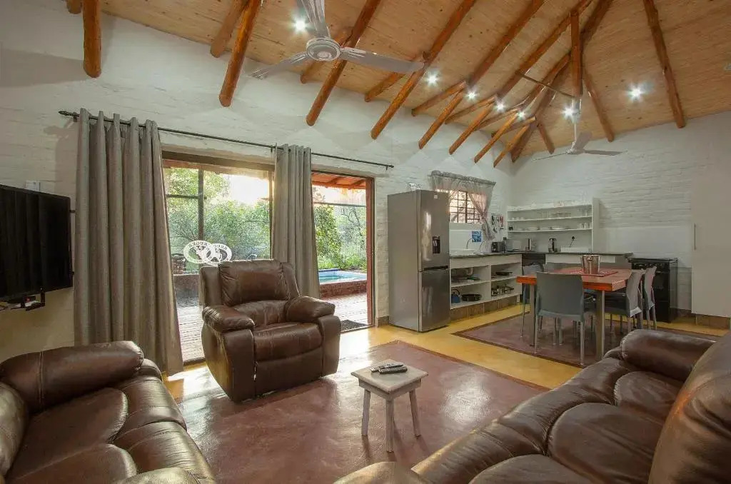 Kruger Wild Dog Inn House 1