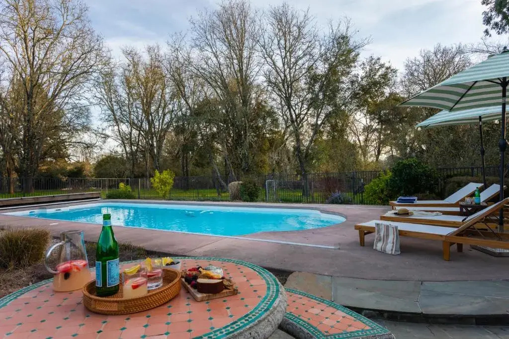 Mockingjay by AvantStay Peaceful Ranch Home w Spa Pool