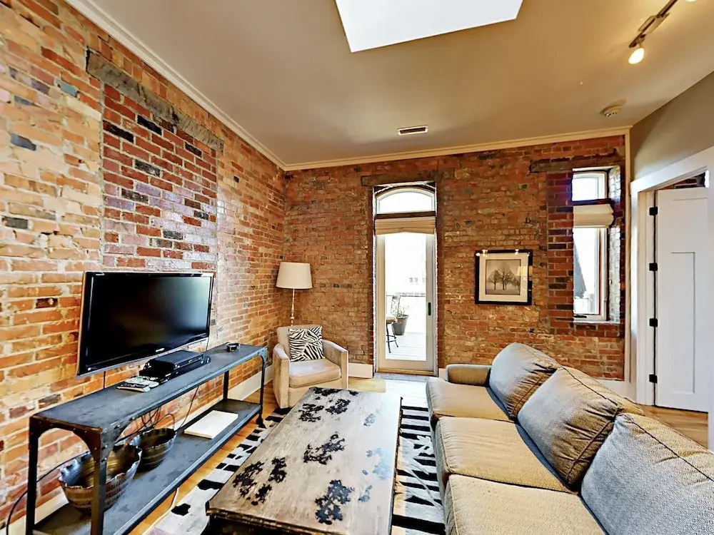Church Street #202 - 1 Br Apts