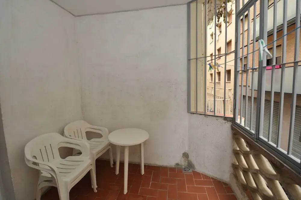 Salatan Apartments, Plaza Paris