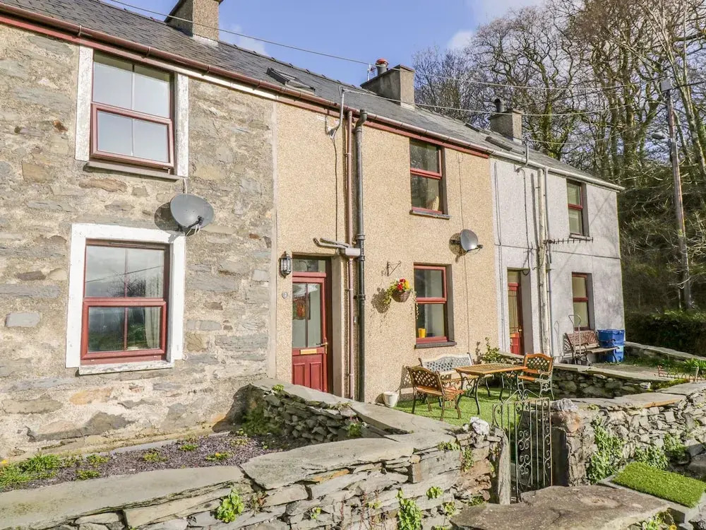 Tan Dderwen Terrace