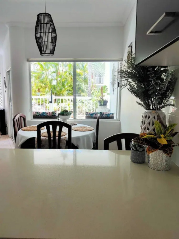 2 Bedroom Condo "w" Pool Entrance off Your Balcony