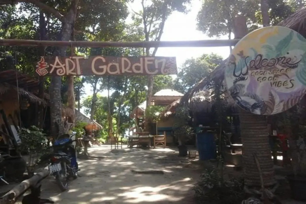 Art rock garden