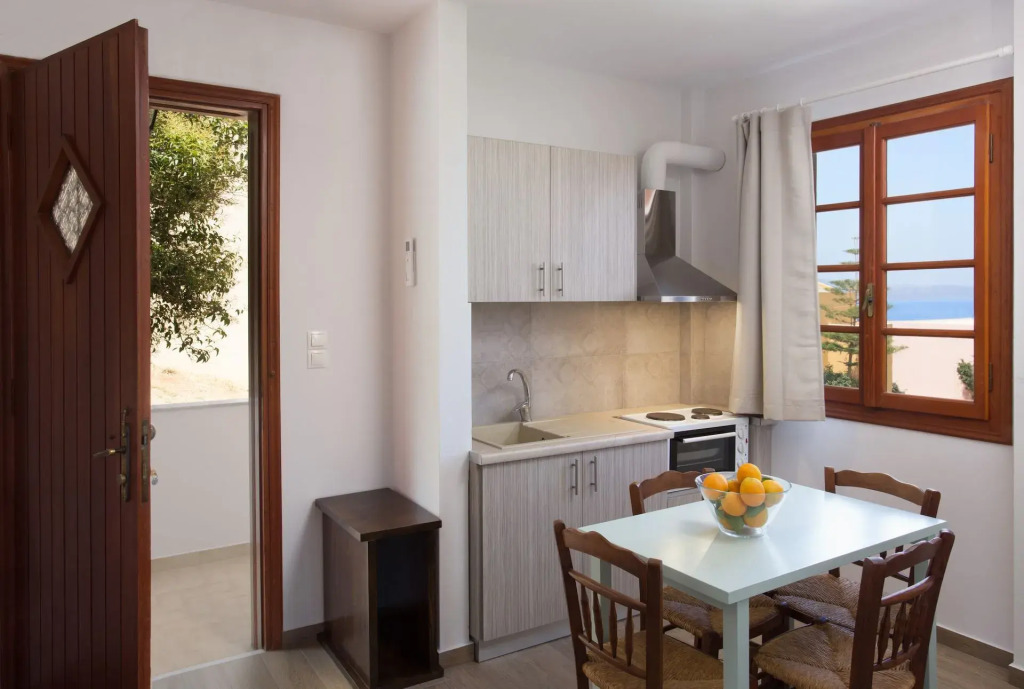Venetia Apartments