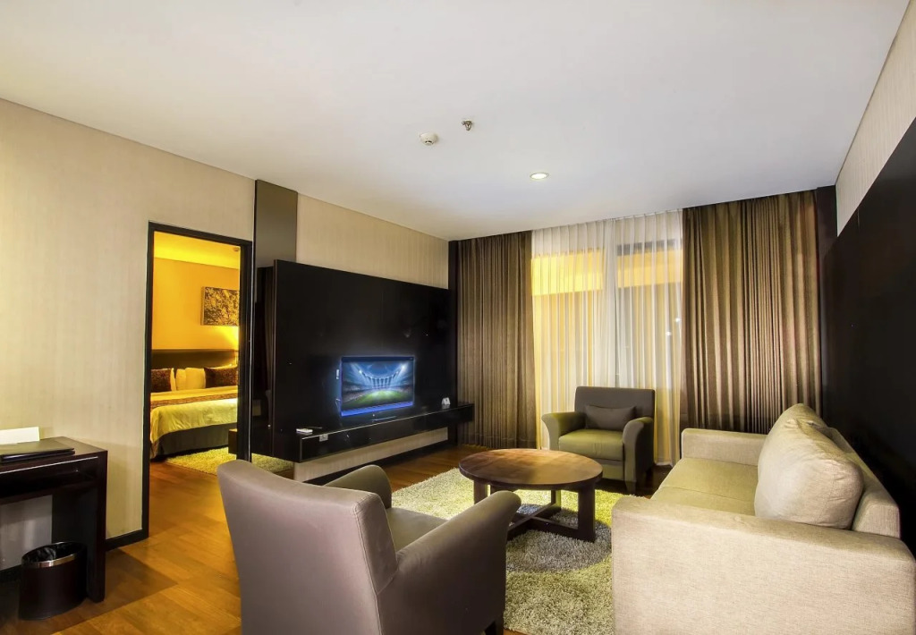 Estrella Hotel & Conference