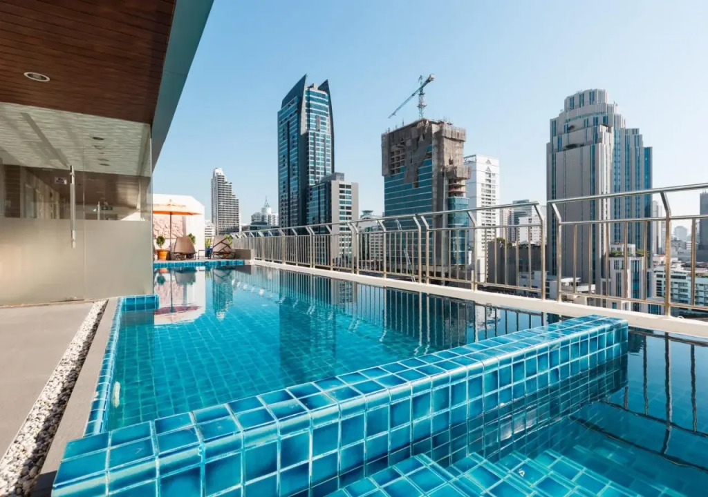 Adelphi Suites Bangkok