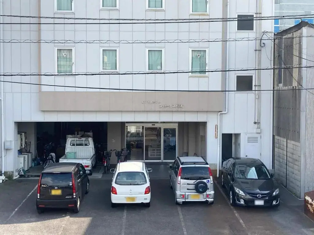 Business Hotel Chateau Est Takamatsu