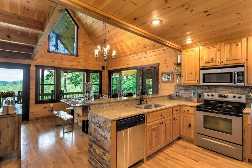 Creekside Cabin w/ Hot Tub, Mtn Views & More!