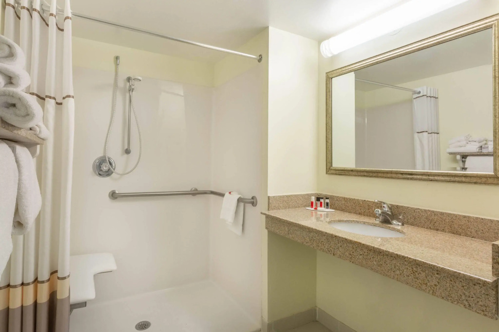 Ramada Plaza by Wyndham Virginia Beach Oceanfront