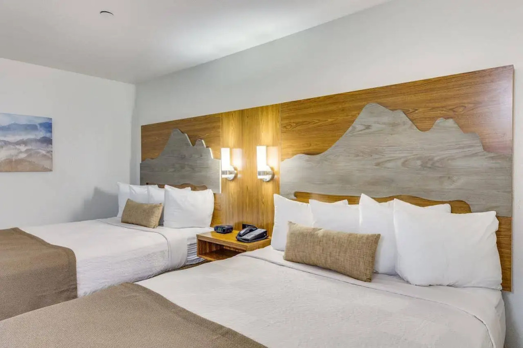 Marshall Suites Bainbridge Island, SureStay Collection by BW