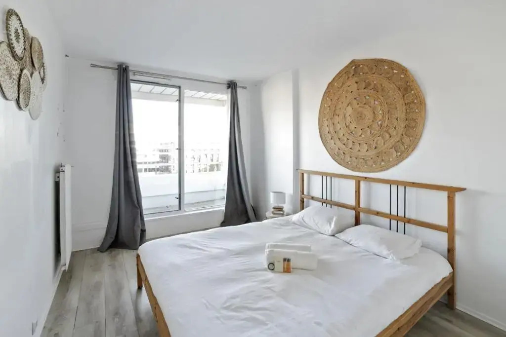 Large and bright flat 4 min walking to Paris La Défense Arena - Welkeys