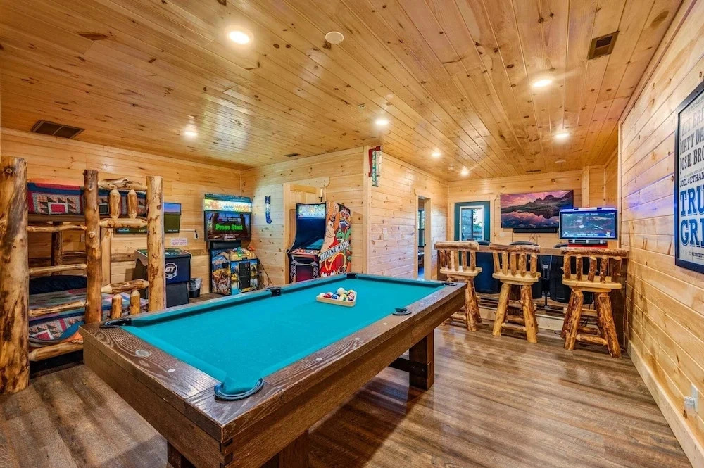 Gatlinburg Views Lodge 5 Bedroom Cabin