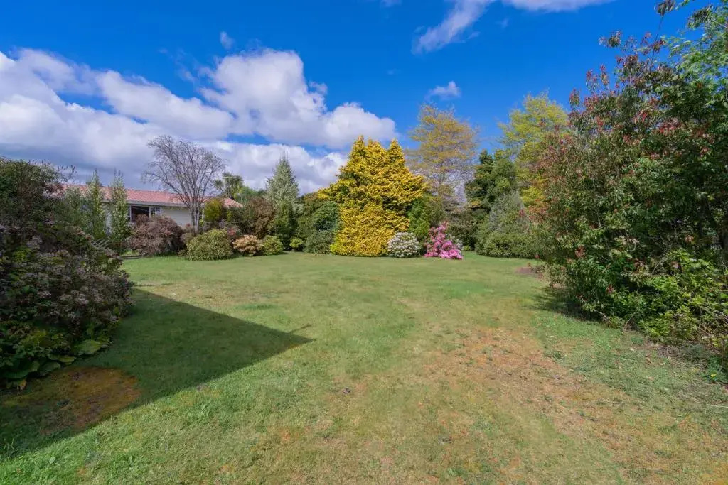 Rustlein Cottage - Te Anau Holiday Home