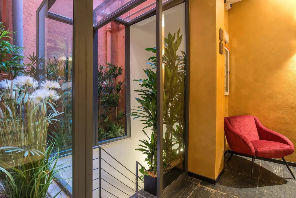 Navona Essence Hotel