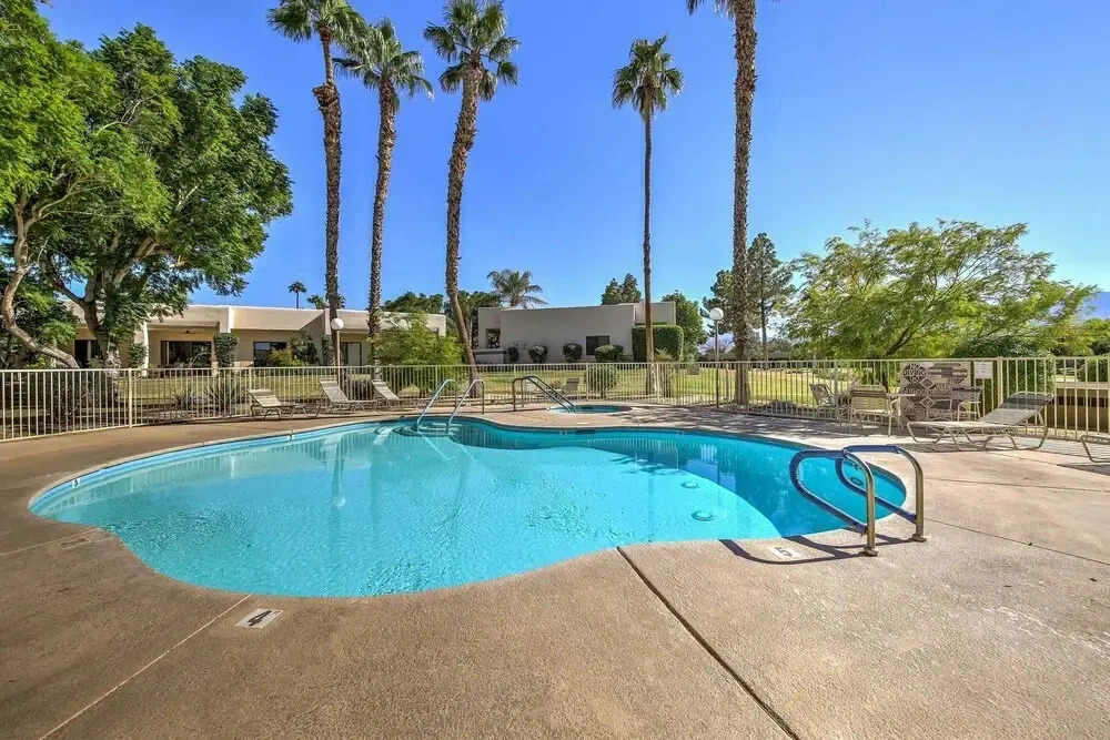 Community Perks! Golfers Oasis in Cathedral City