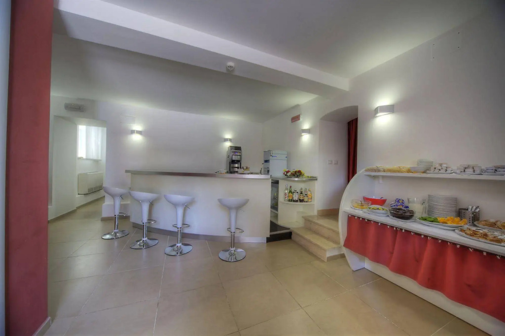 Roma Point Hotel