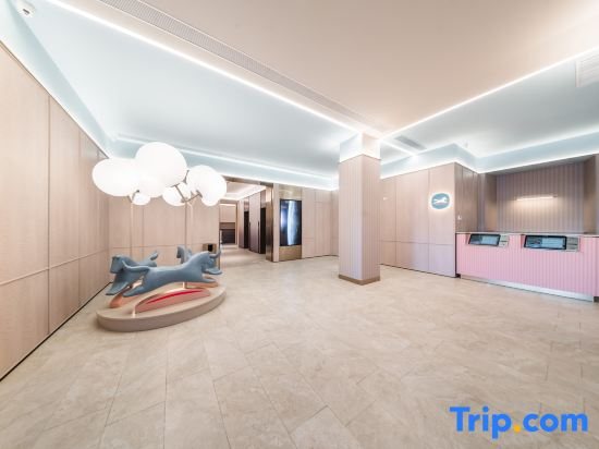 HanTing Hotel (Qiqihar Railway Station Square)