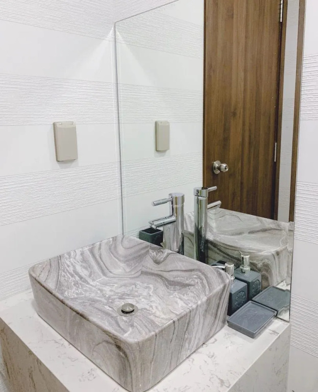 Diamond Luxury Sunrise City