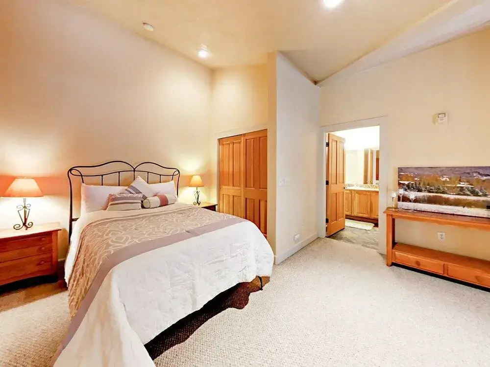 Crestview Condo #B304 by RedAwning