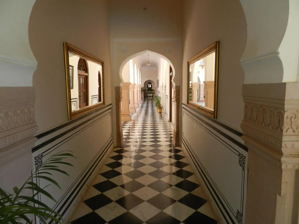 Khas Bagh