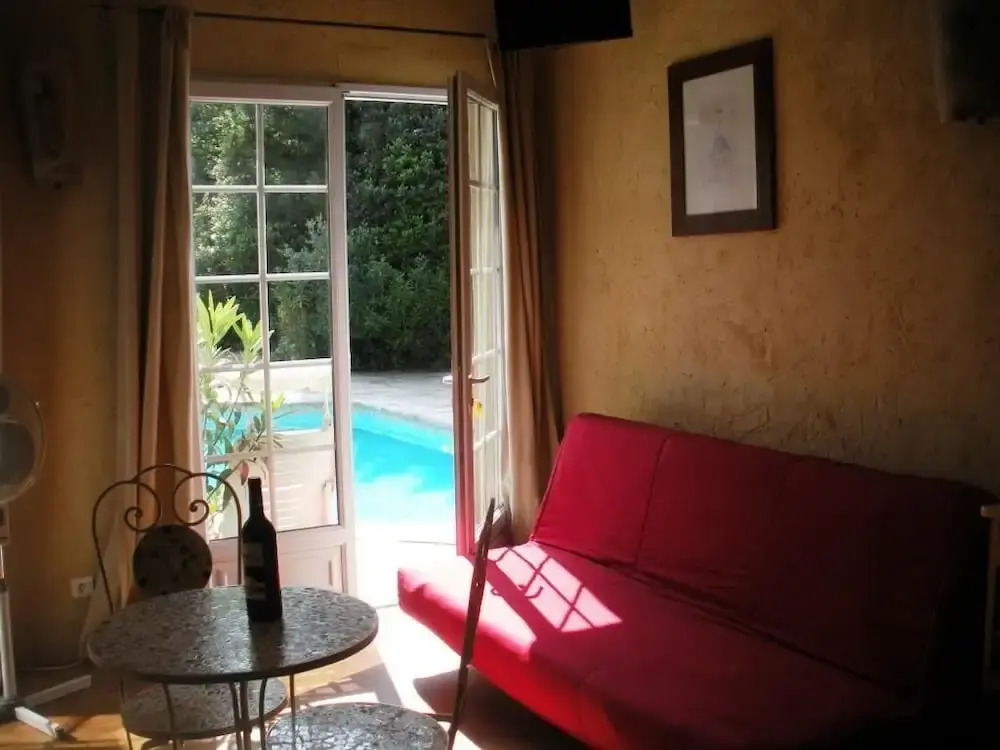 Gites Climatisés Piscine Chauffée La Balancelle