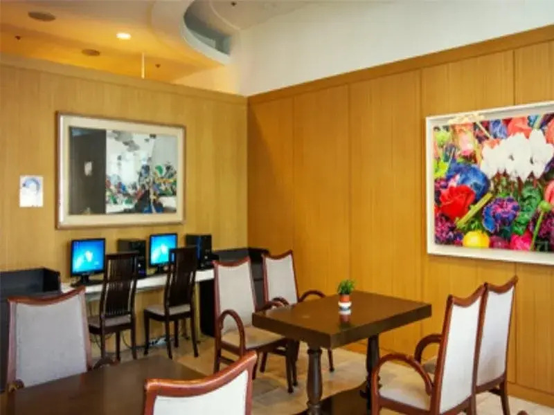 Lord Beach Hotel
