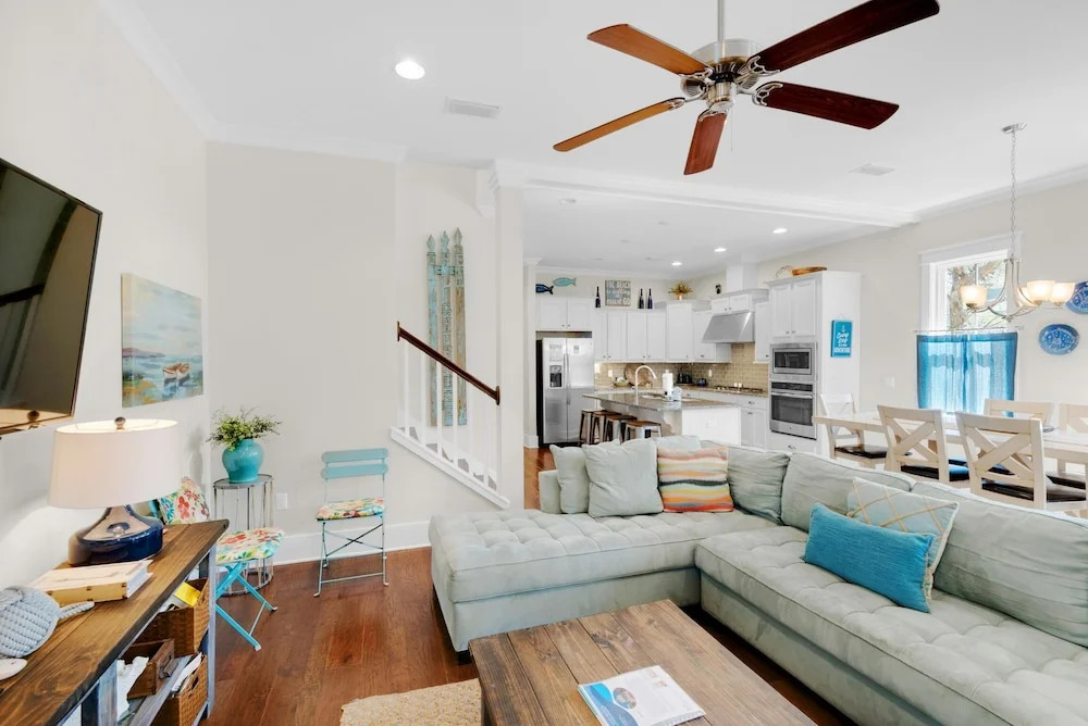 The Light House in Highland Park by Real Joy Vacations
