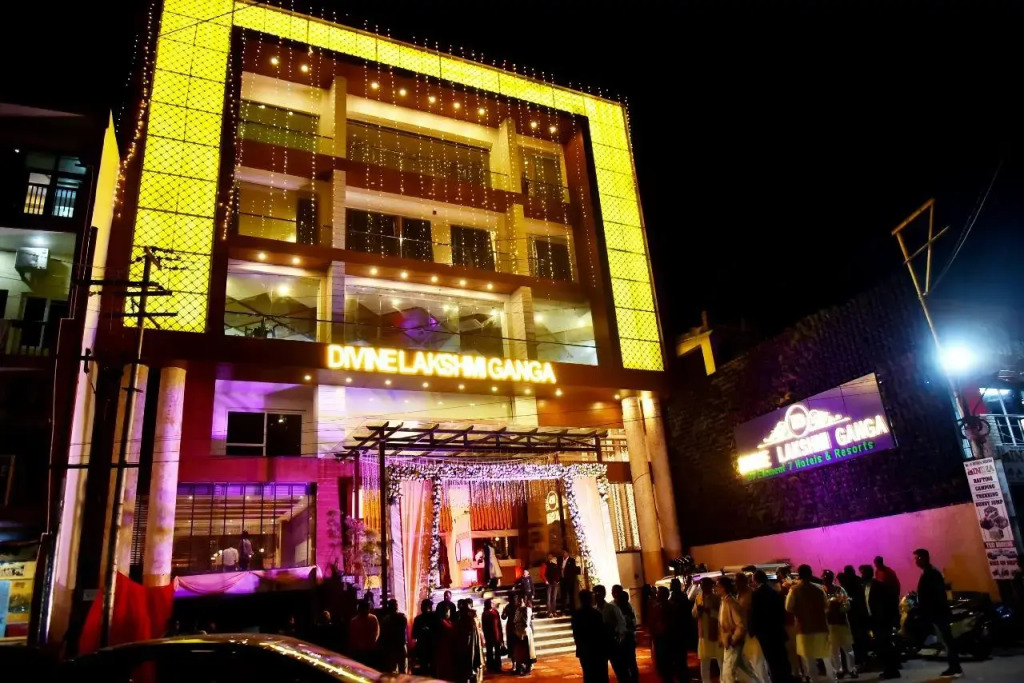 Hotel Divine Lakshmi Ganga