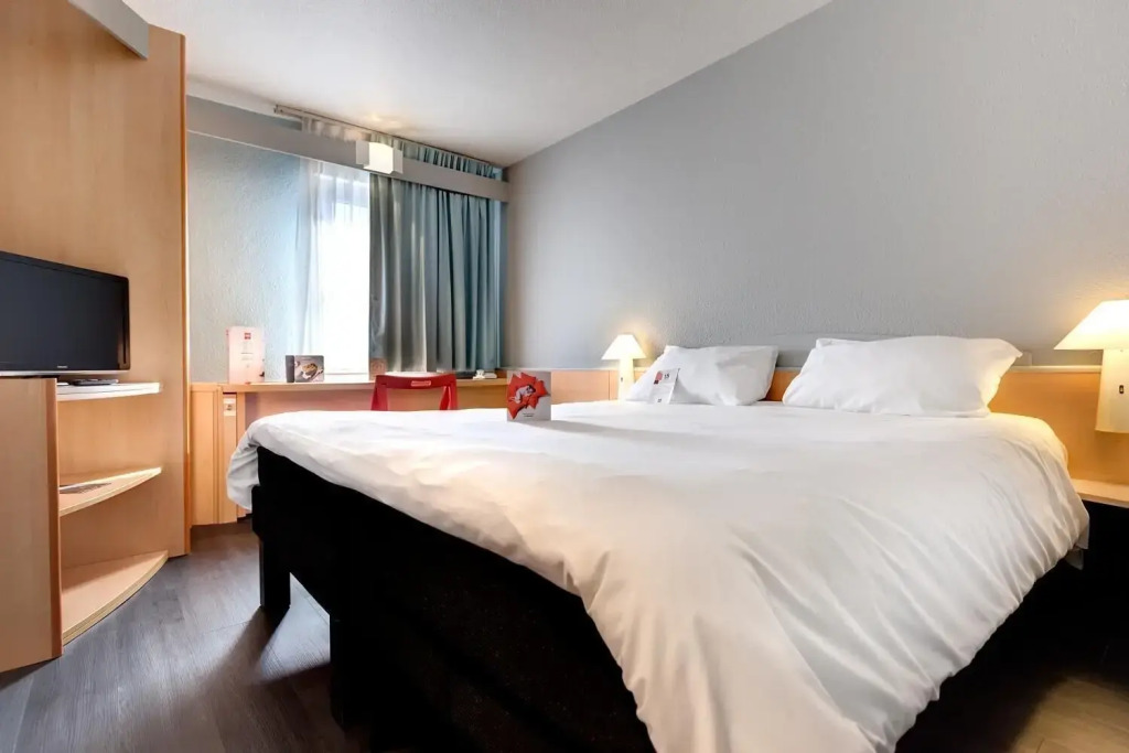 Ibis Agen Centre - Rénové en 2026