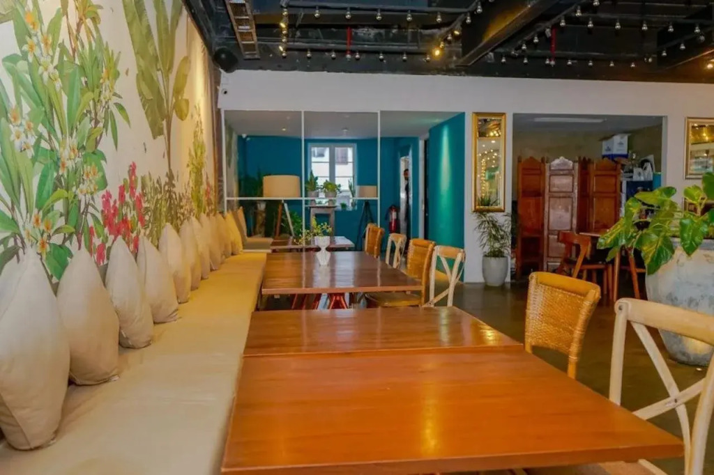 Fairway Colombo - Sri Lankas First Hotel With Robot Technology