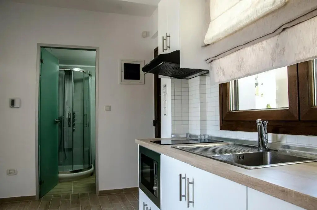 Hatzoudis Luxury Suites