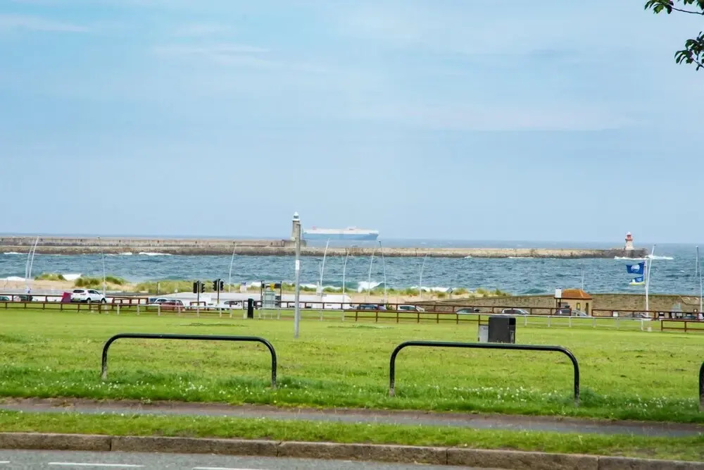 Beautiful Sea Winnings Two-bedroom Apartment