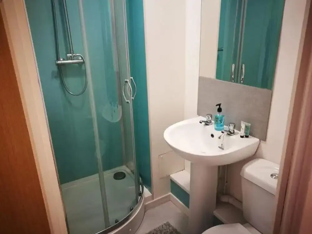 OYO The Maidstone Guesthouse