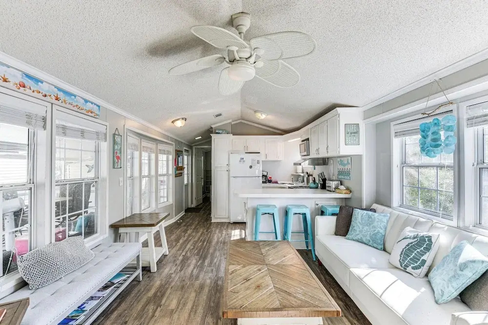 Walk to Beach: Miramar Tropical Cabana w/ Deck!