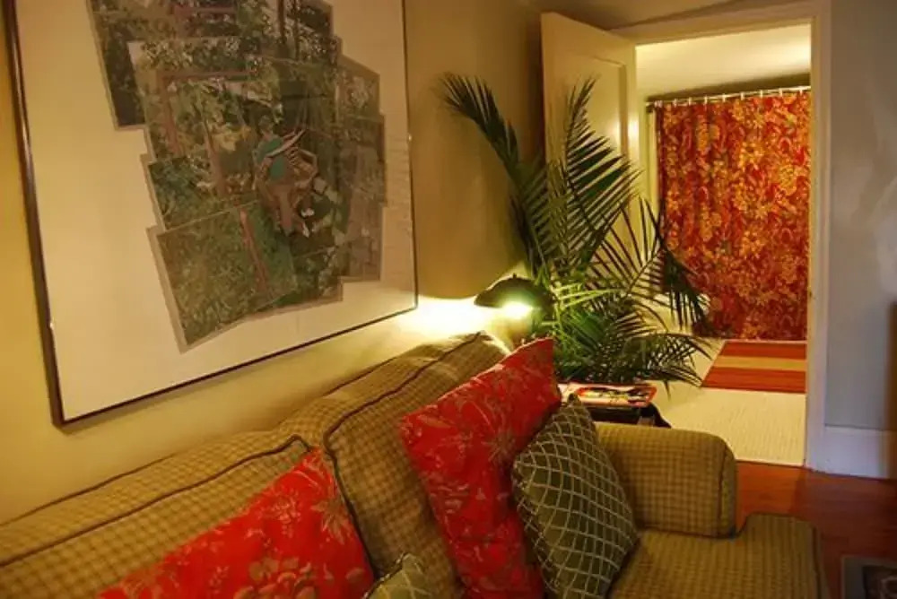 Rothschild-Pound House Inn