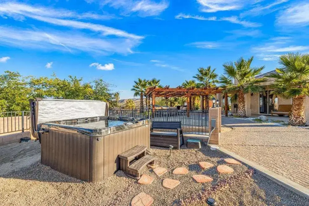 Palm View House
