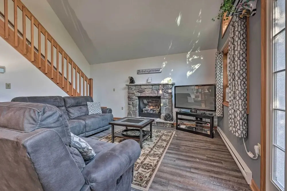 Pocono Lake Home w/ Game Room, Fire Pit & Hot Tub