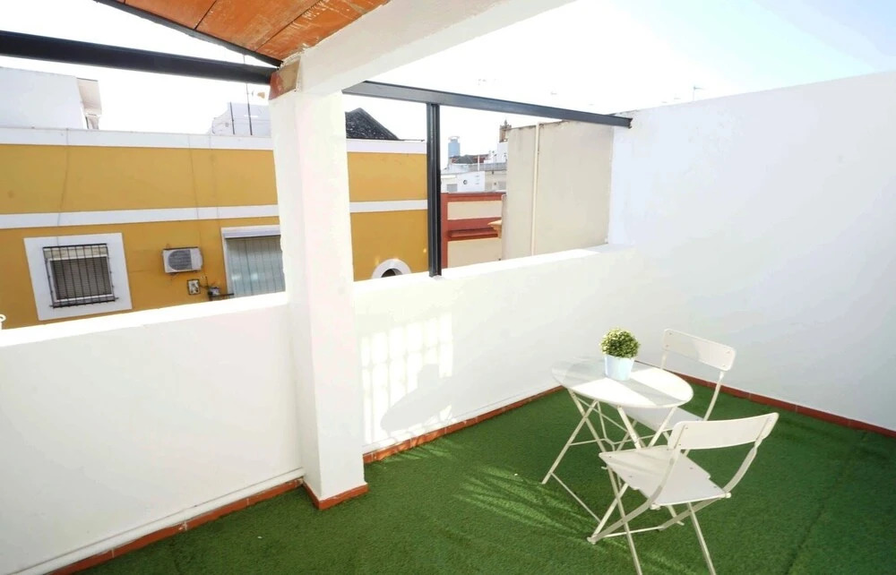 RentalSevilla Ático Soleado con terraza junto a la Alameda