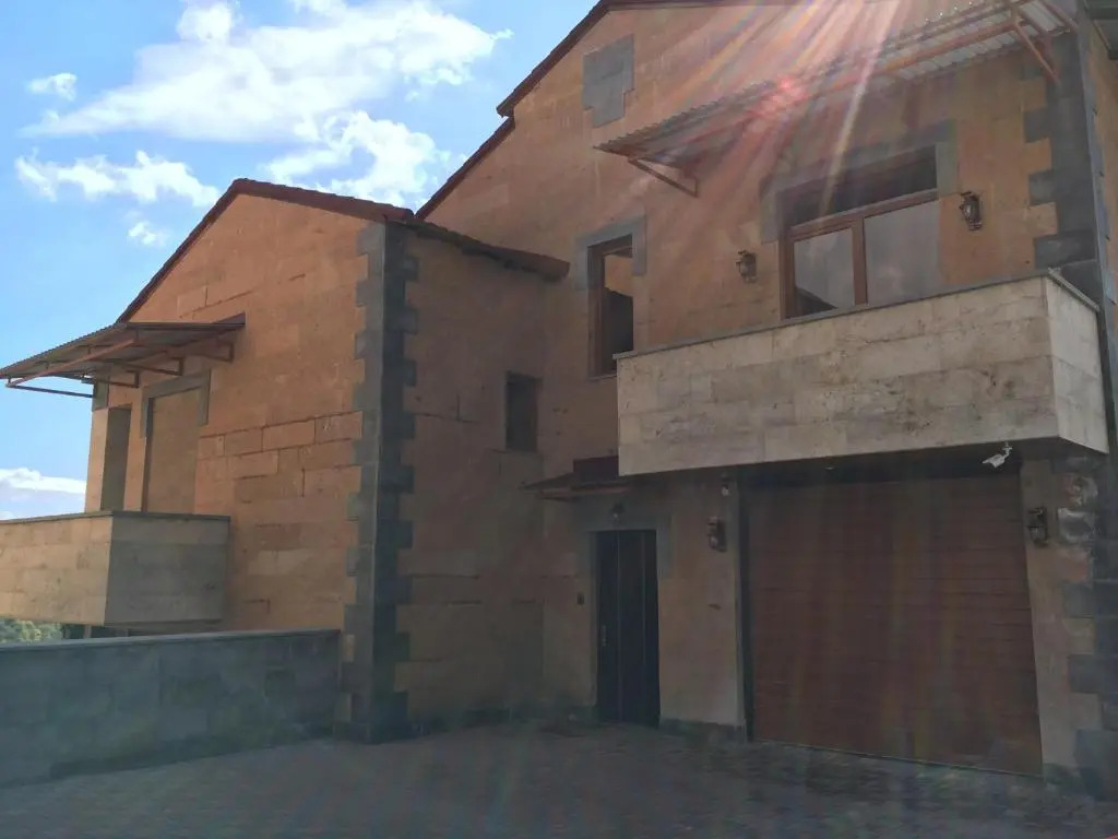 Deer Villa