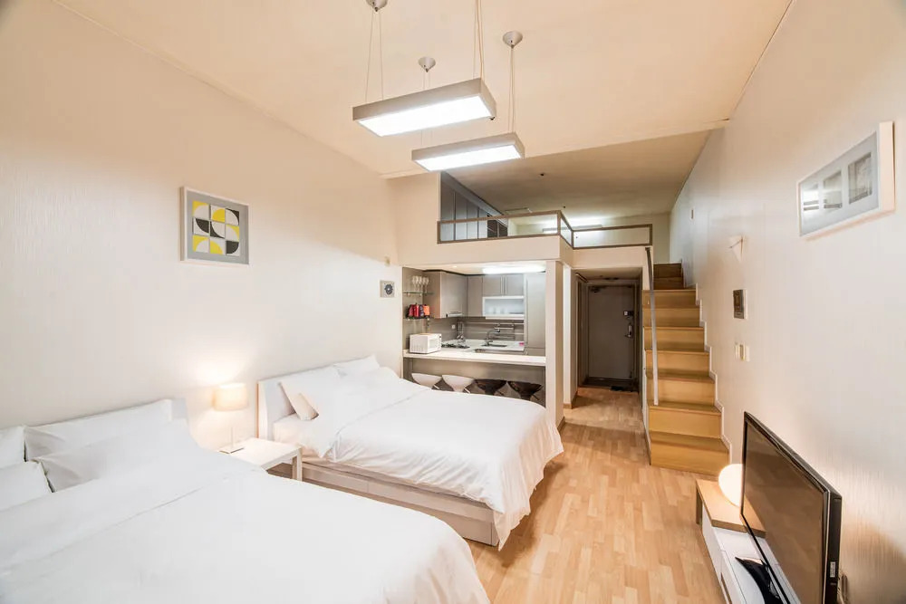 The Uno Residence