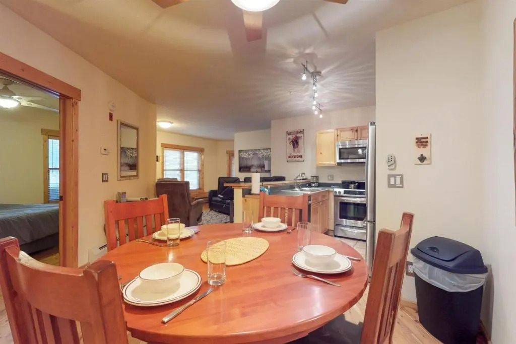 2 Bedroom Condo in Keystone within Walking Distance to Mountain House Base Area