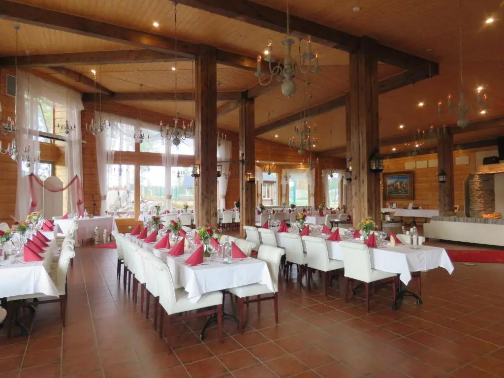 Holiday Village Tahko-Tours