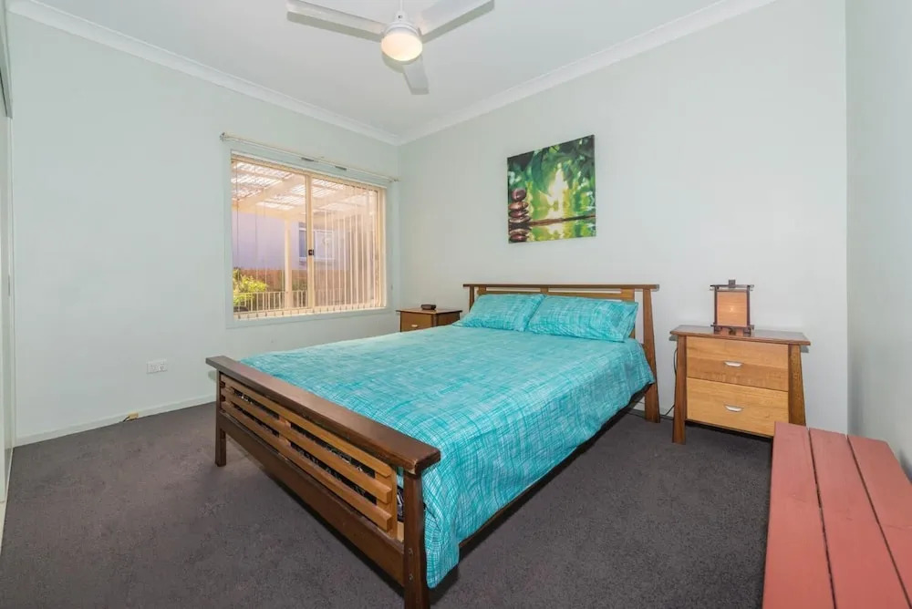 Cook St 4 - Salamander Bay