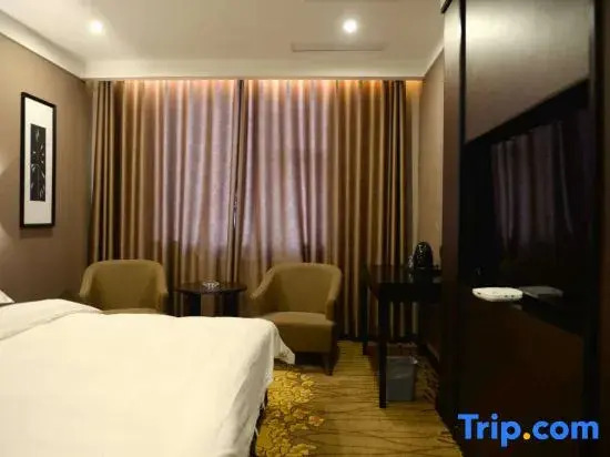 Junhua Wanjin Hotel (Zhumadian East Bus Station)