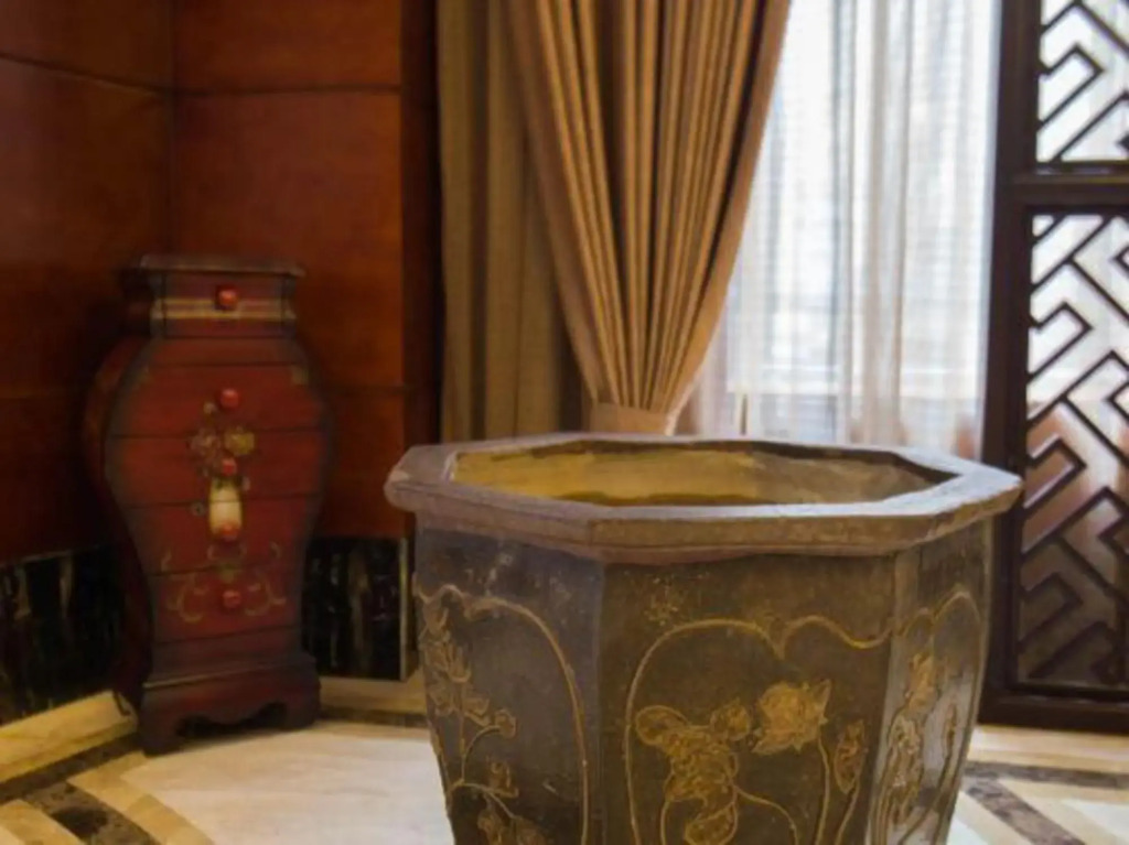 Ruihao Art Boutioue Hotel