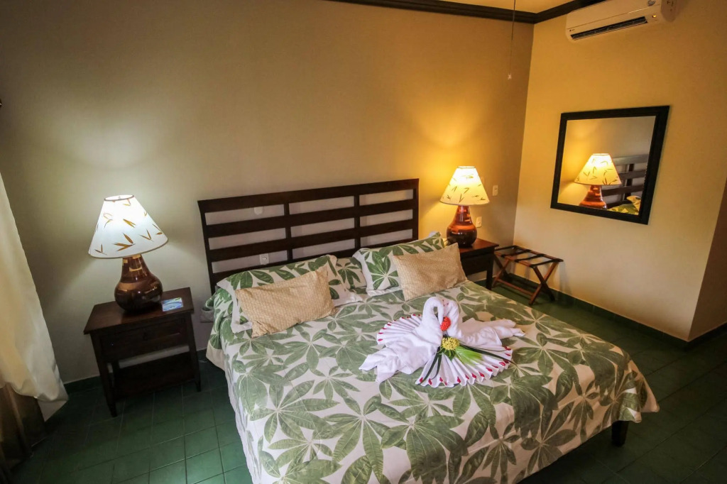 Club del Mar Oceanfront